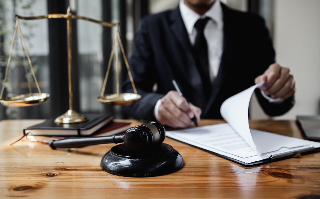 Leading Middle East Commercial Lawyers Advisory